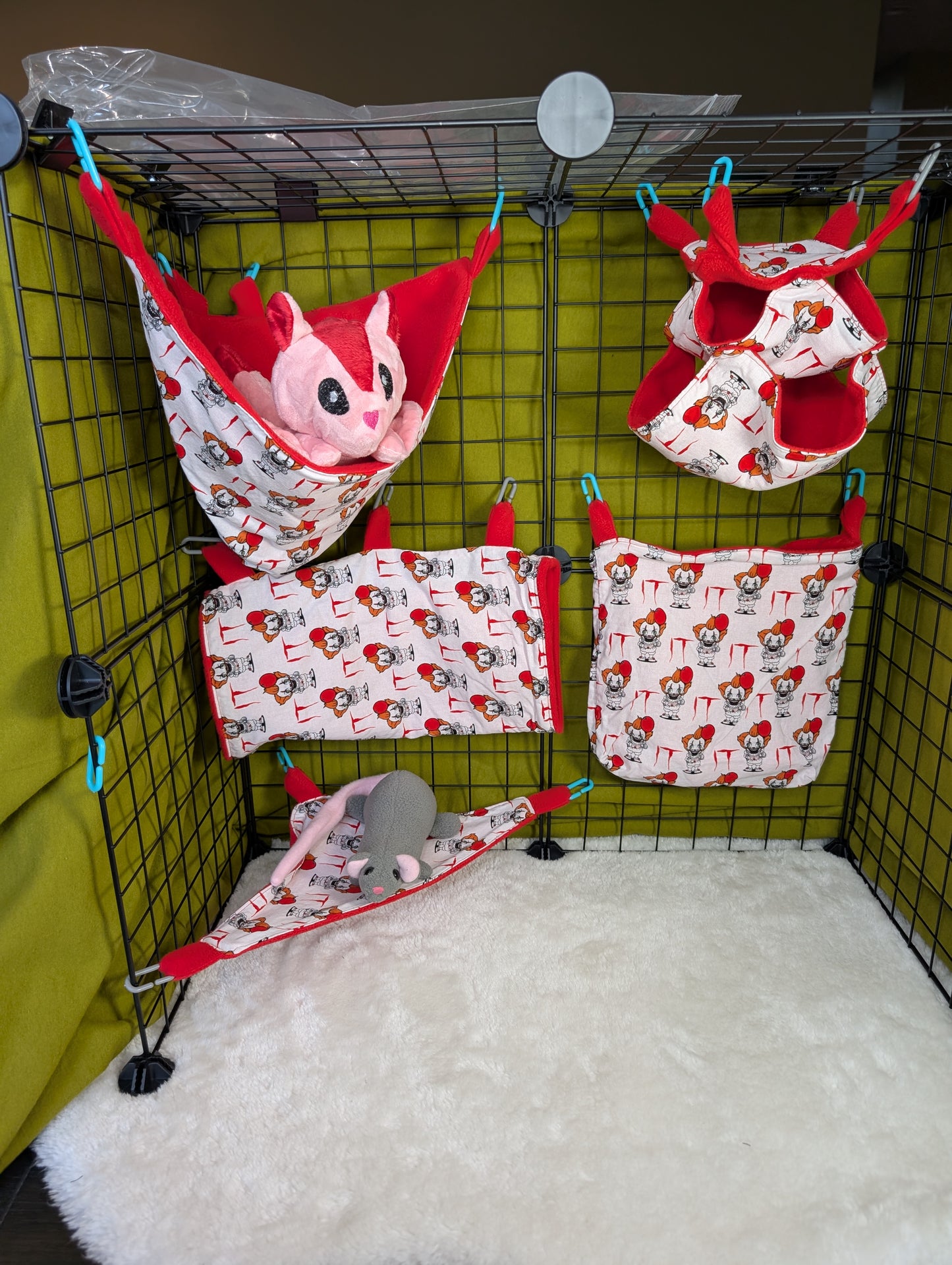 IT Horror-Themed Small Pet Cage Set – 5 Piece Sugar Glider Safe Set 🎈💀